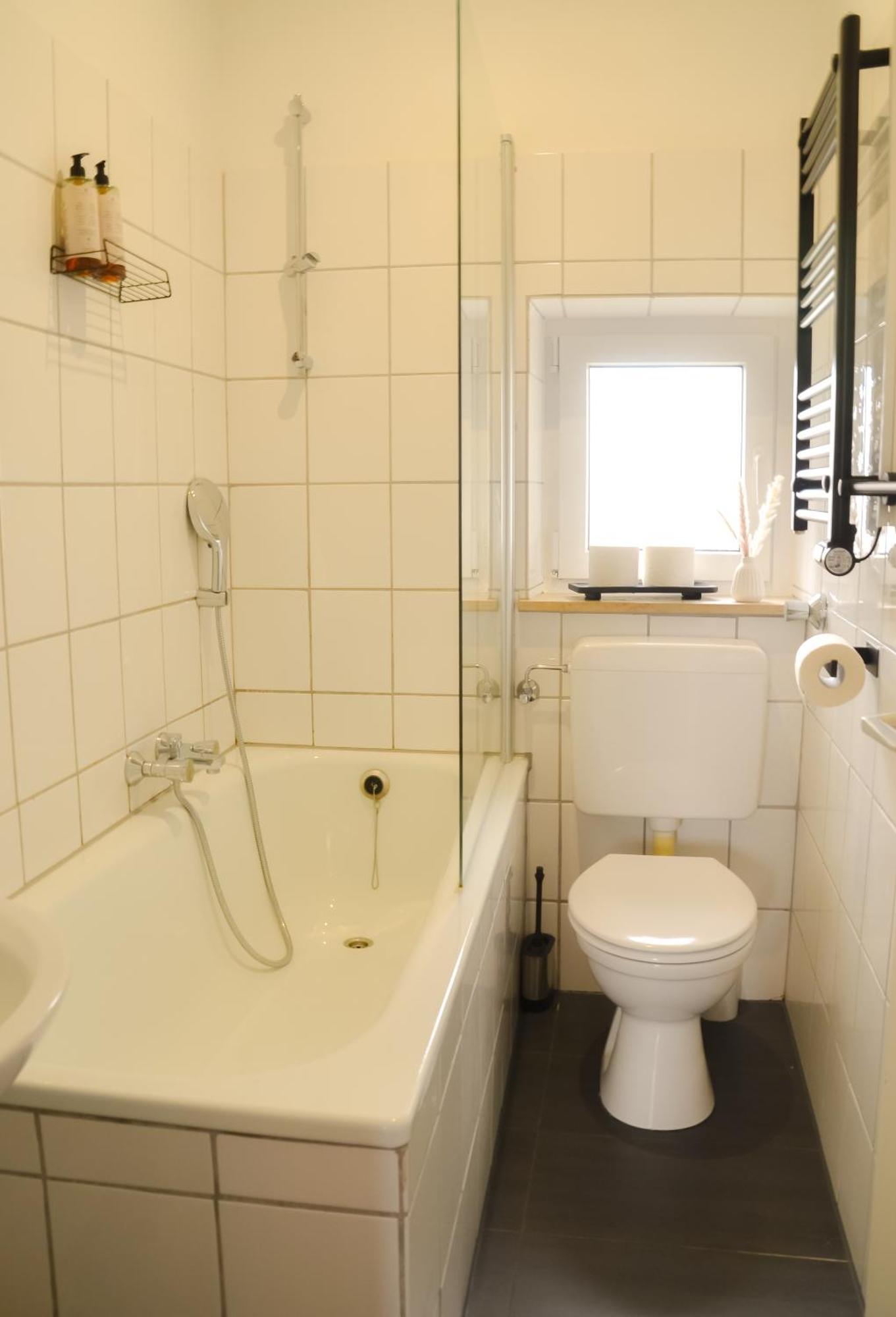 Milpau Buer 3 - Modernes Und Zentrales Premium-Apartment Mit Queensize-Bett, Netflix, Nespresso Und Smart-Tv ゲルゼンキルヒェン エクステリア 写真