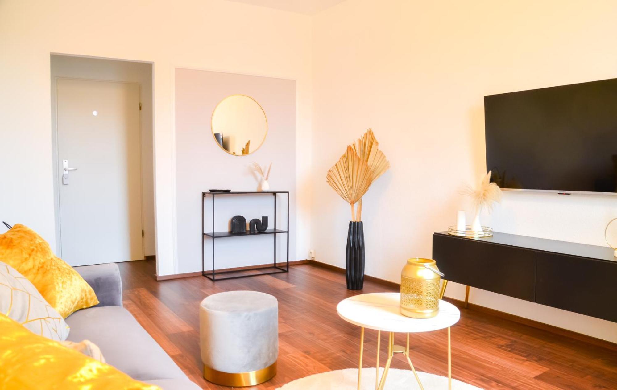 Milpau Buer 3 - Modernes Und Zentrales Premium-Apartment Mit Queensize-Bett, Netflix, Nespresso Und Smart-Tv ゲルゼンキルヒェン エクステリア 写真