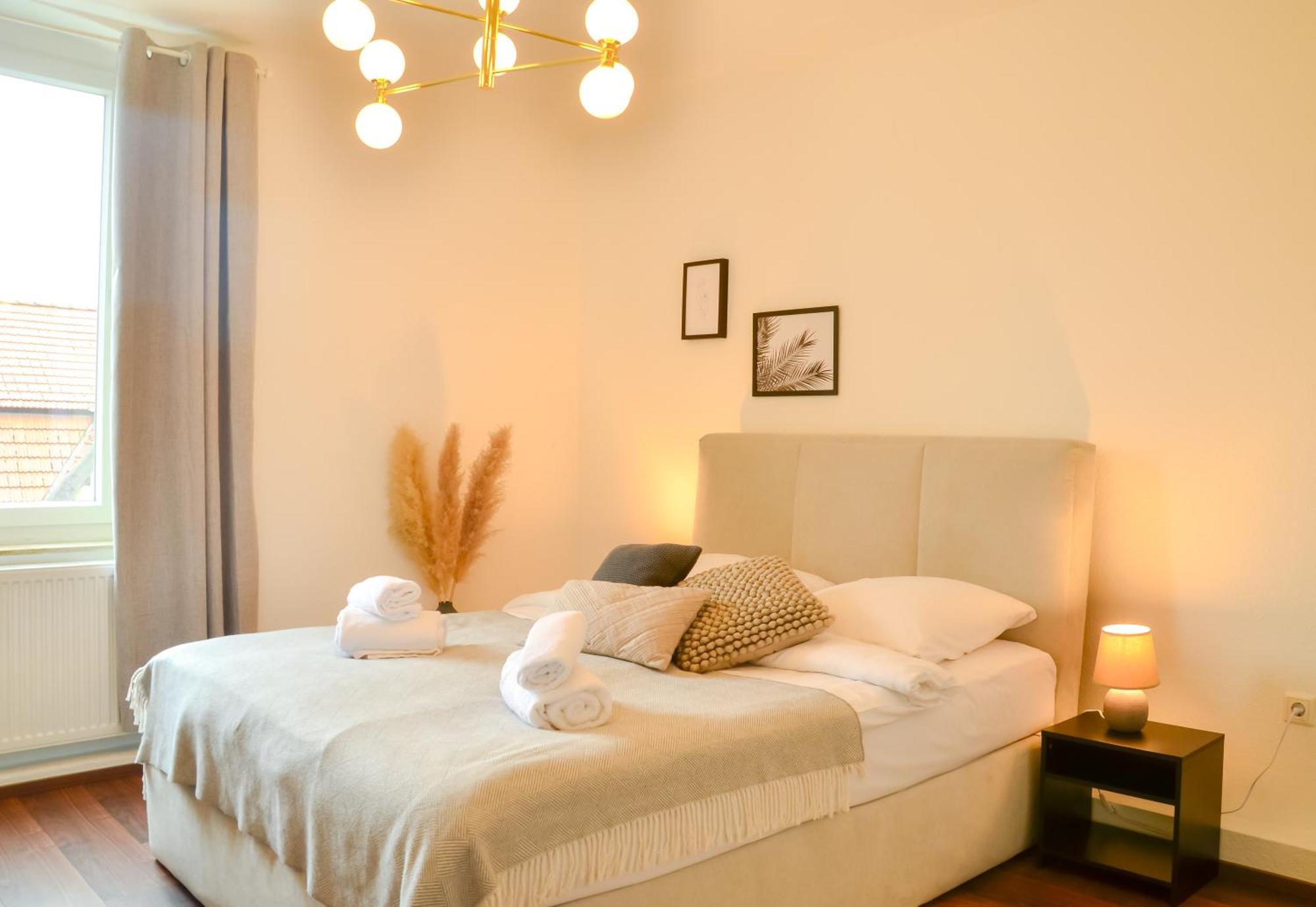 Milpau Buer 3 - Modernes Und Zentrales Premium-Apartment Mit Queensize-Bett, Netflix, Nespresso Und Smart-Tv ゲルゼンキルヒェン エクステリア 写真